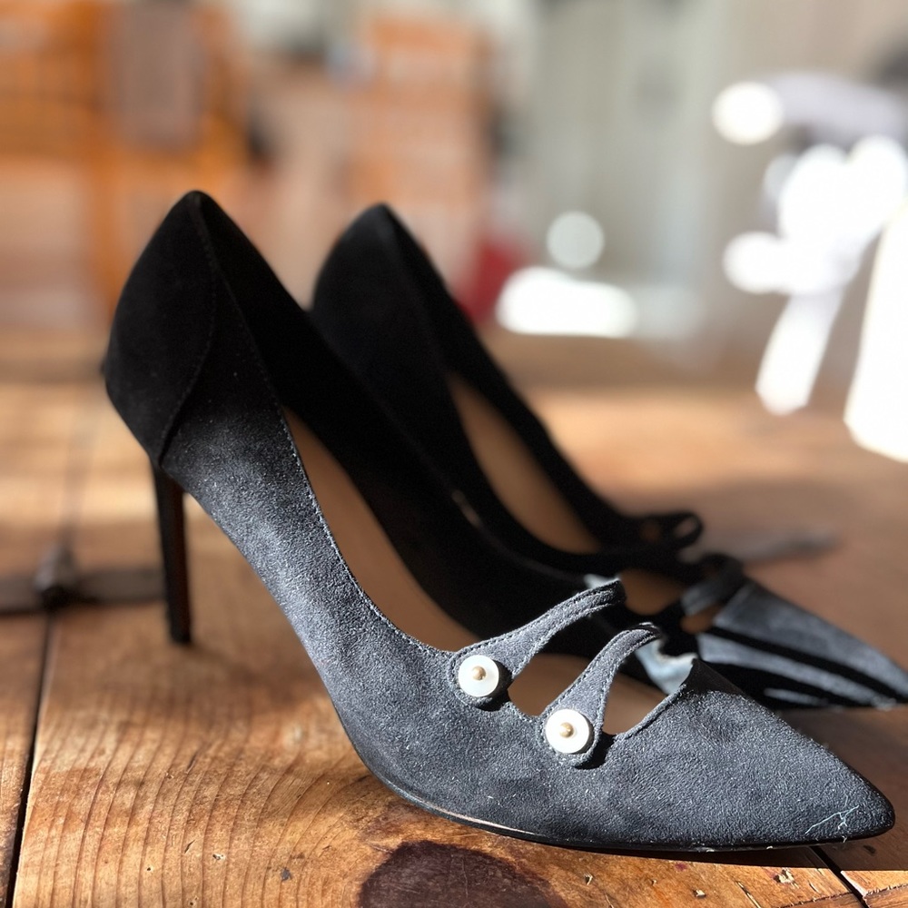 Black heels size 6 1/2